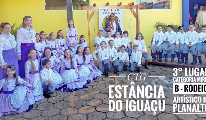 Equipe de dança do CTG de Capitão se destaca em apresentação na cidade de Planalto