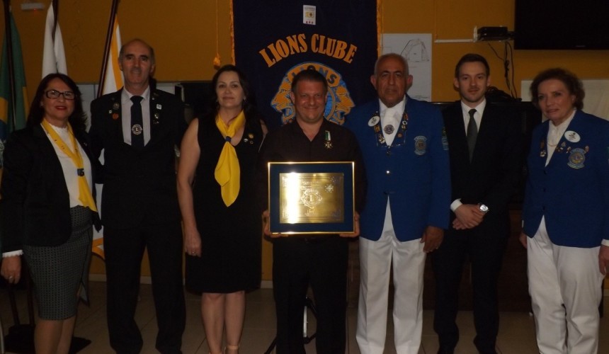 LIONS de Capitão recebe prêmio máximo de honraria