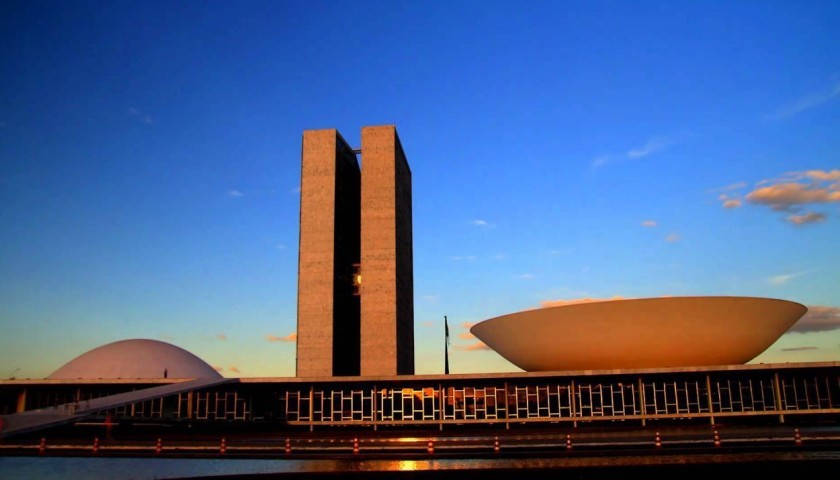 Prefeito Claudio cumpre agenda em Brasília nesta semana