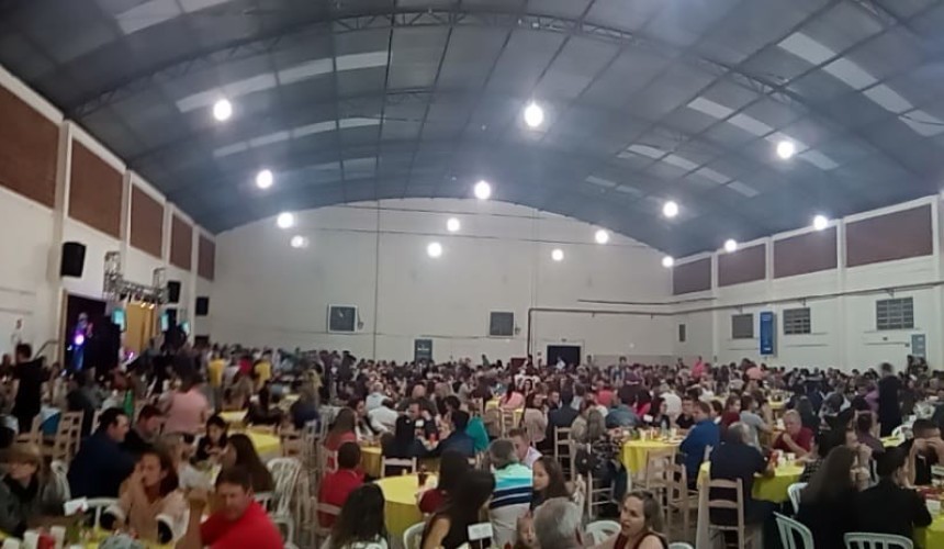 5° Show de prêmios da APAE reúne mais de mil pessoas no Parque São Francisco em Capitão