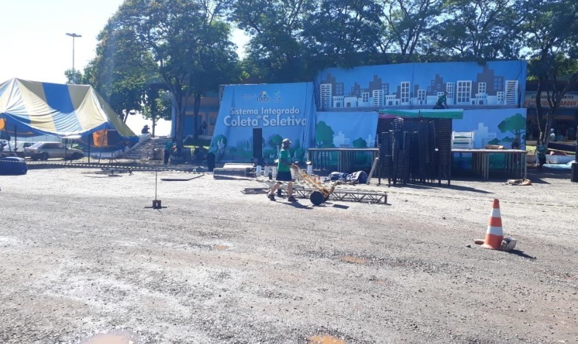 Peça de teatro marca hoje o projeto de reciclagem de lixo em Capitão