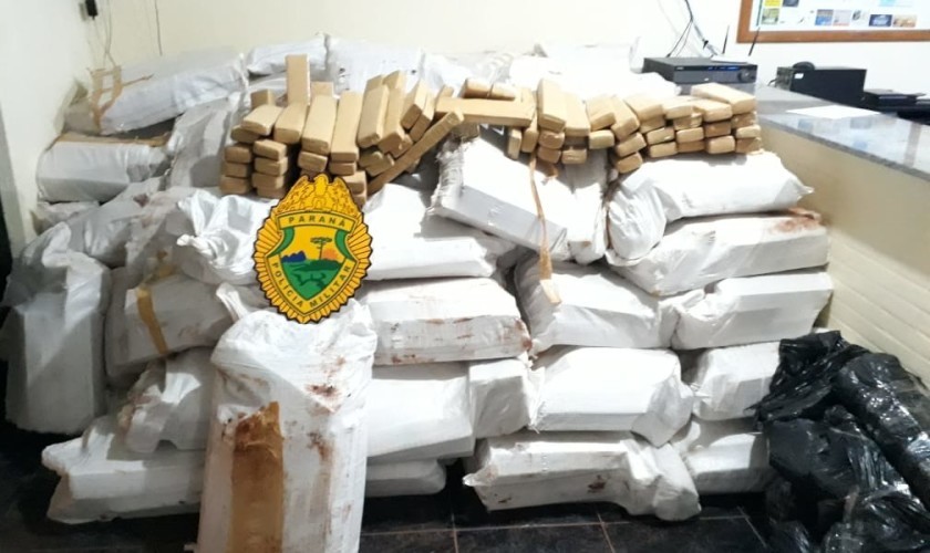 Policia Militar apreende mais de 3 toneladas de maconha em Capitão, a maior da história