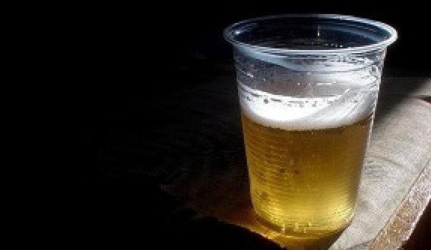 Três são detidos pela PM ao facilitar o uso de bebida alcoólica para menor em Capitão