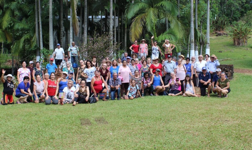 Grupos da terceira idade realizam encontro e atividades de encerramento do ano