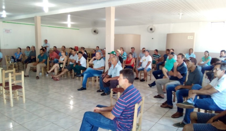 Secretarias de Obras e Agricultura realizam prestação de contas ao Conselho de Agricultores de Capitão