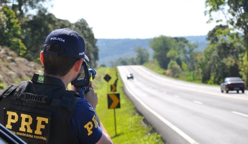PRF inicia Operação Natal e Ano Novo nas rodovias