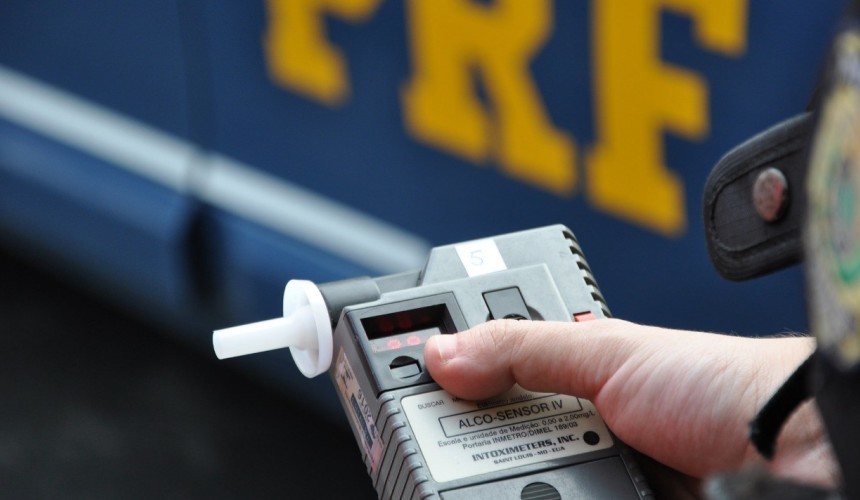 PRF flagra um motorista bêbado a cada 44 minutos no feriado de Natal no Paraná