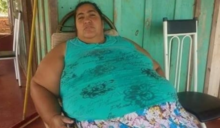 Com 176 quilos, mulher de Lindoeste faz apelo por cirurgia bariátrica