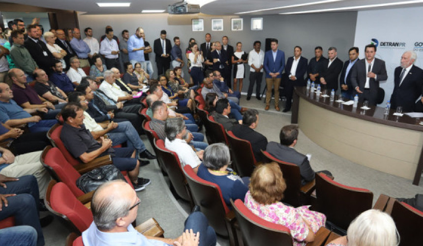 Serviços do Detran-PR terão redução de preço