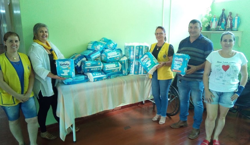 Lions Club realiza entrega de fraldas para o Hospital Nossa Senhora Aparecida de Capitão