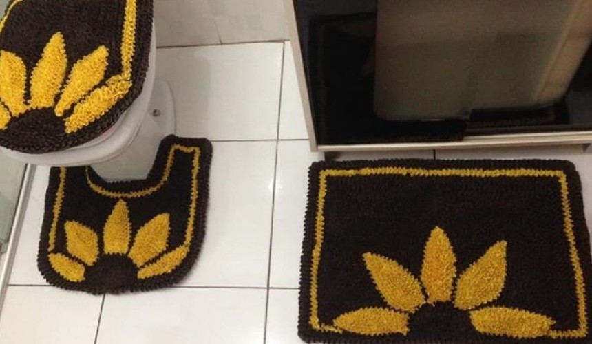 Mulher vende artesanato para ajudar no tratamento do marido vítima de acidente em Capitão