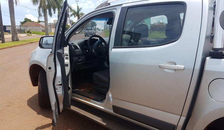 Caminhonete roubada em Boa Vista da Aparecida é recuperada