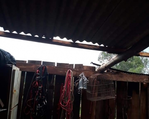Vento causou danos no interior de Capitão