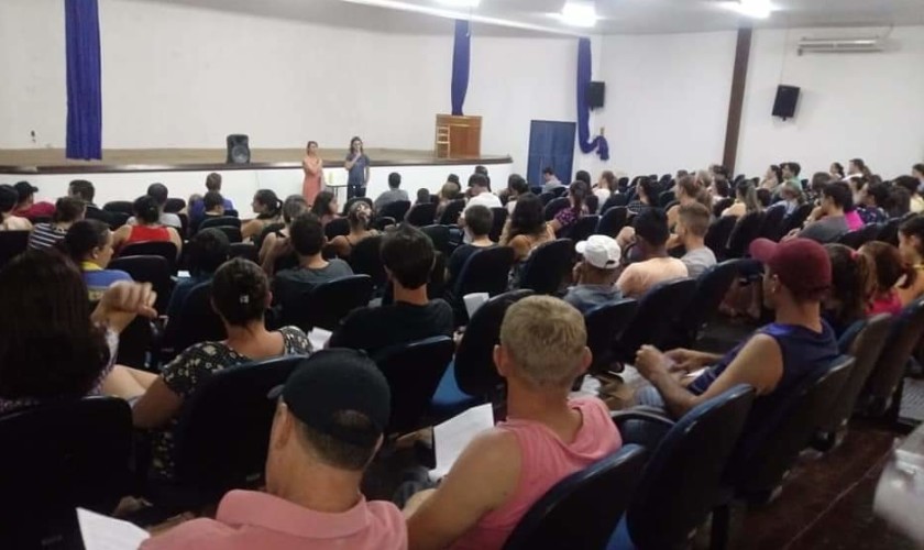 Reunião é realizada com pais de alunos que participam das oficinas culturais de Capitão