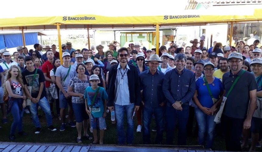 Sindicato dos Trabalhadores Rurais de Capitão leva agricultores do município ao Show Rural