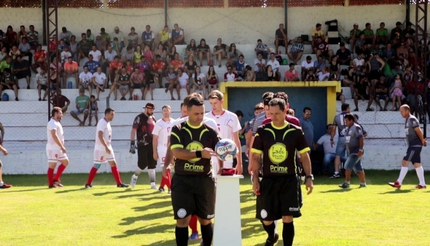 Abertura da 6ª Copa de Futebol Suíço Rural Sicredi lota estádio em Boa Vista da Aparecida