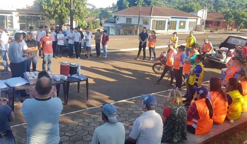 Arrastão contra a Dengue está sendo realizado nesta sexta-feira em Santa Lúcia