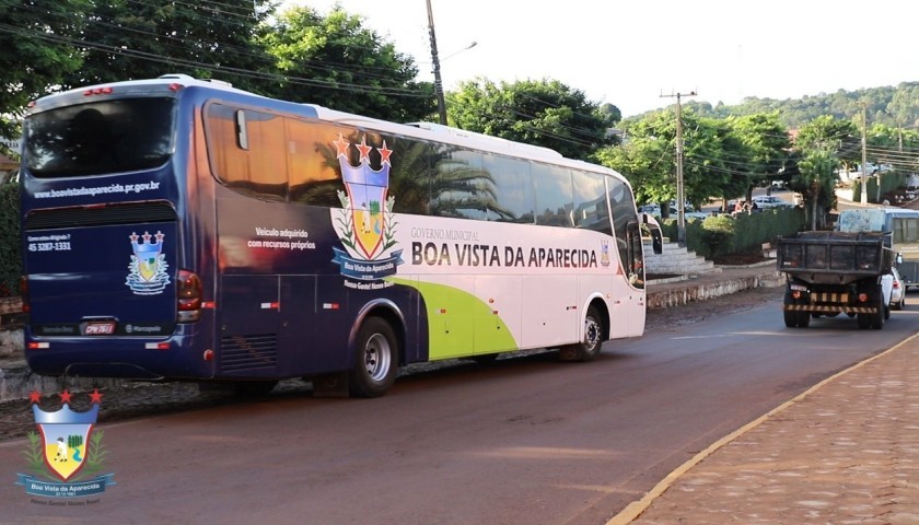 Governo de Boa Vista da Aparecida entrega mais um ônibus para transporte universitário