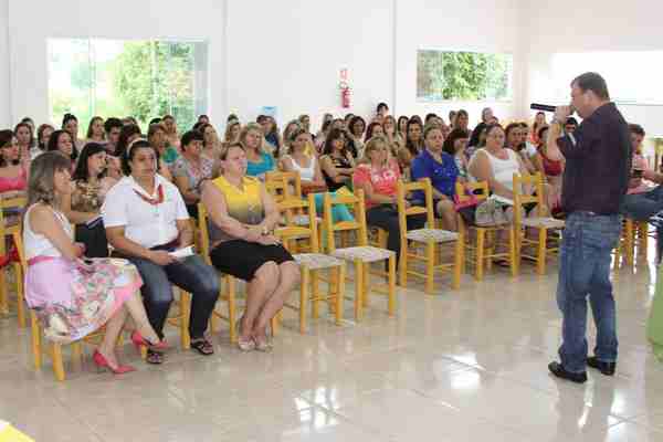 Professores Municipais de Nova Prata do Iguaçu recebem reposição salarial de 13%