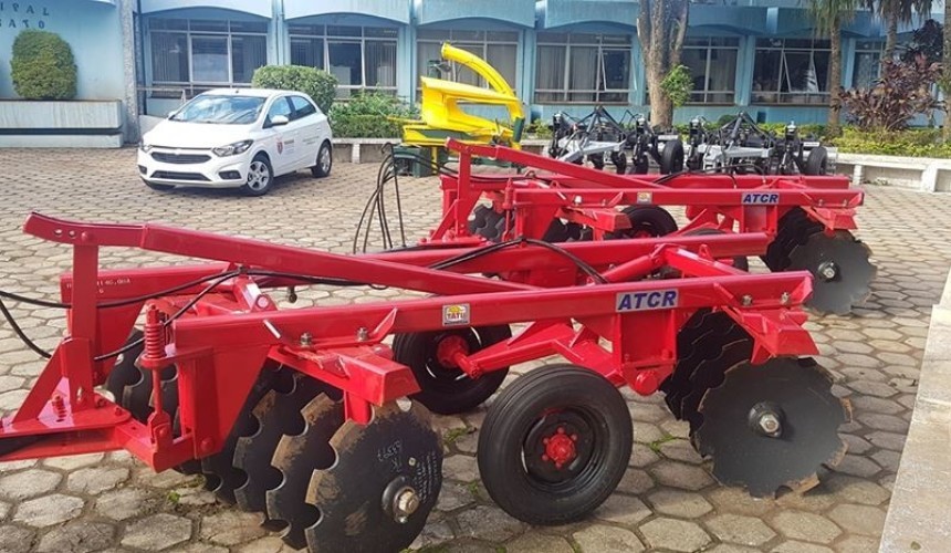 Associações de Agricultores serão beneficiadas com implementos agrícolas em Capitão