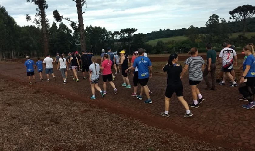 Primeira Caminhada Turística ecológica reúne bom público em Capitão