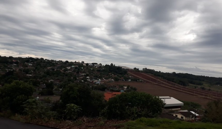 Sábado deve ser chuvoso e com alerta de temporal para Capitão